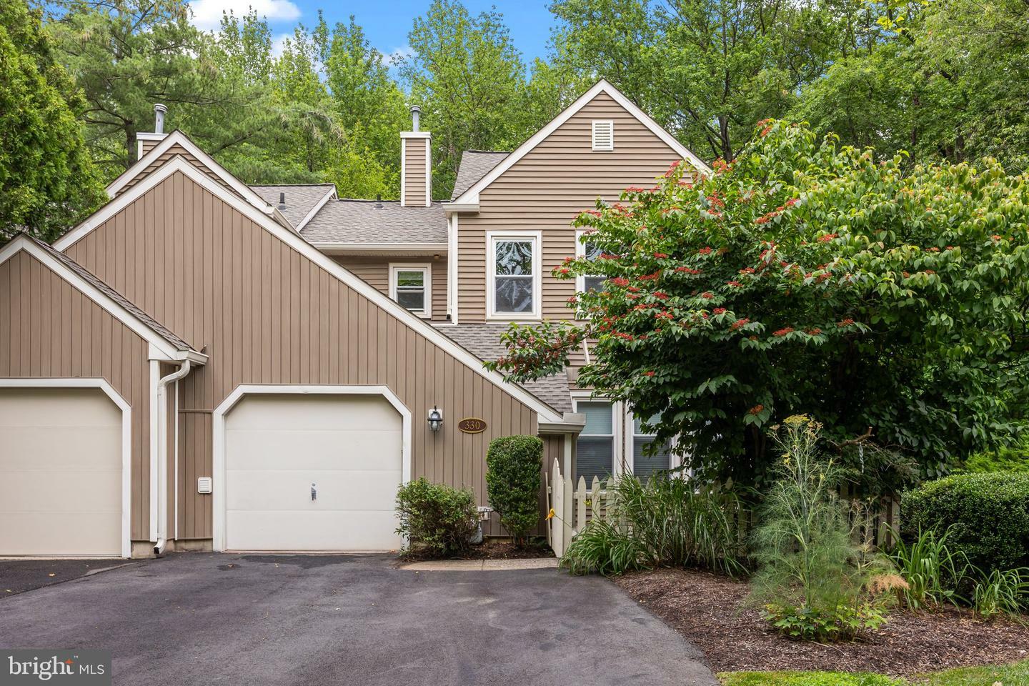 330 Rowantree Circle  Yardley PA 19067 photo