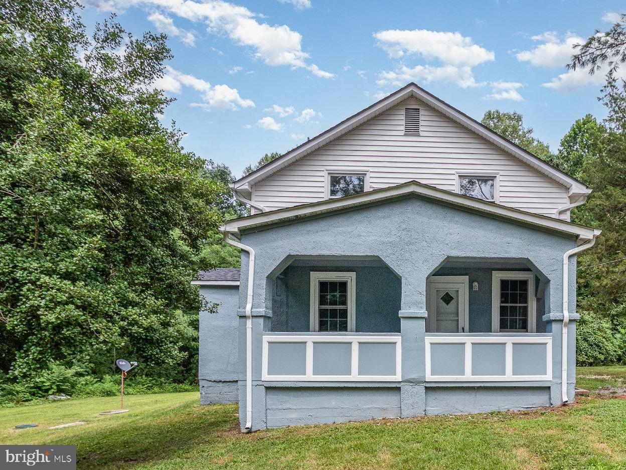 Property Photo: 15231 Hilldale Avenue VA 22427