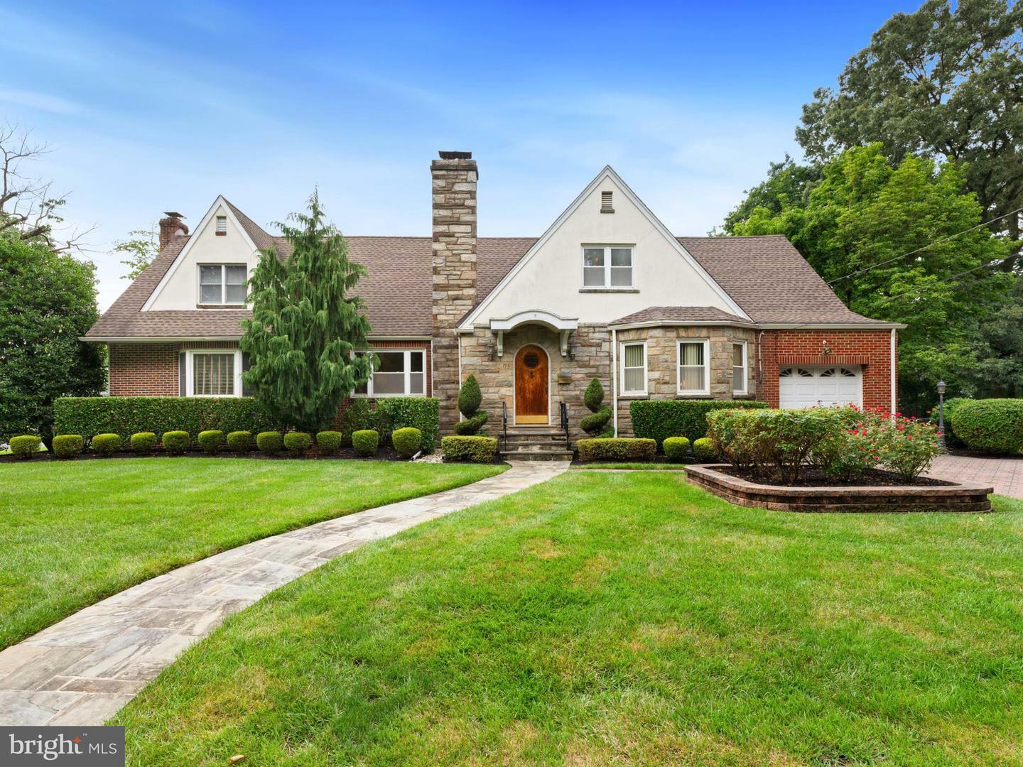 Property Photo: 198 S Lincoln Avenue NJ 08057
