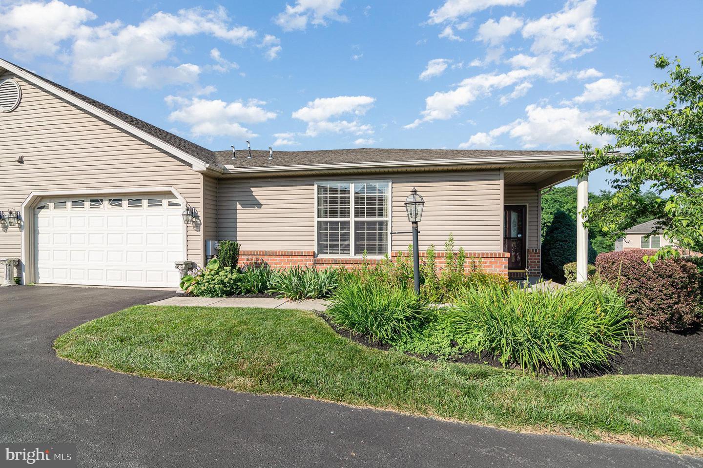 Property Photo: 197 Meadowview Drive PA 17111