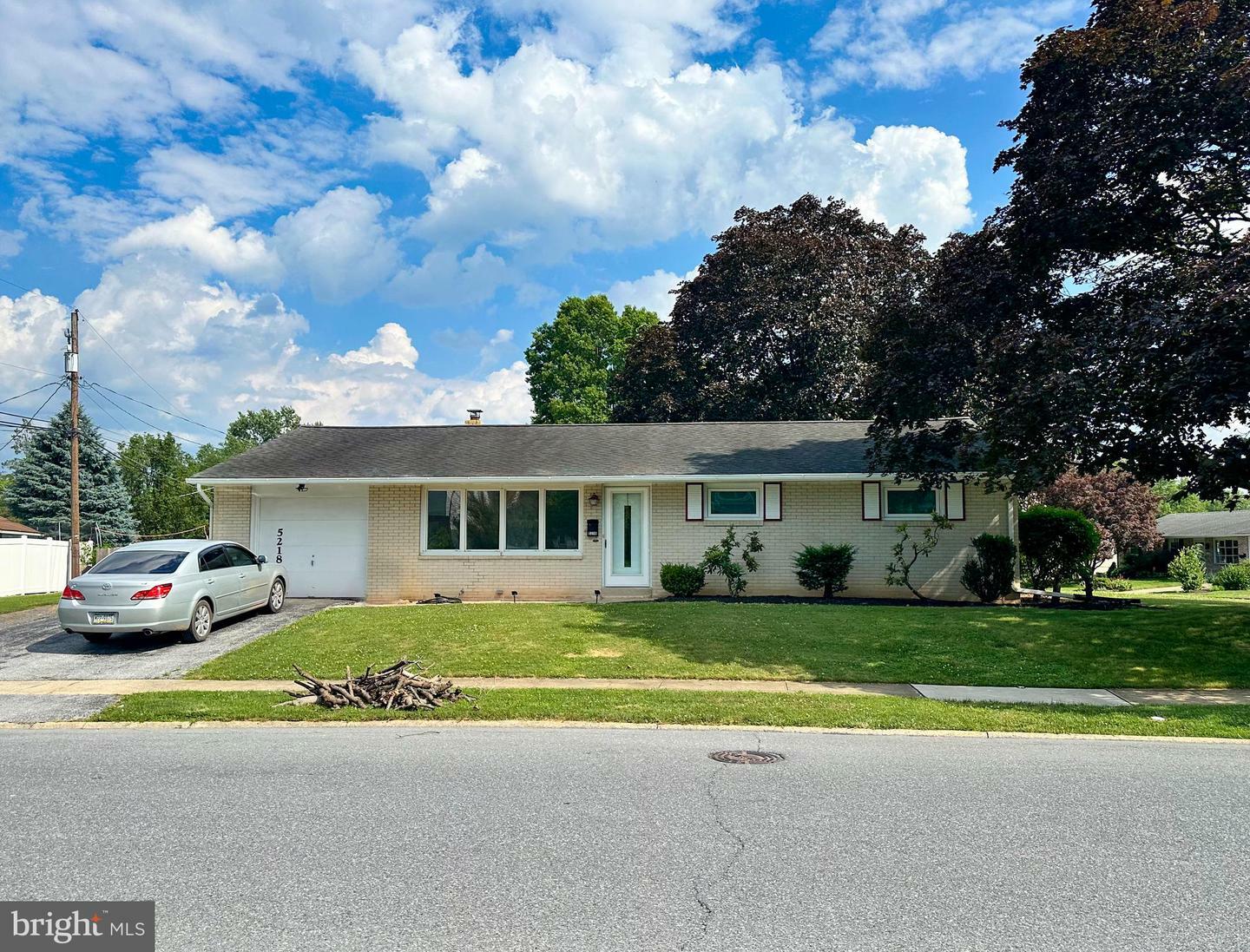 Property Photo: 5218 Stuart Drive PA 17055