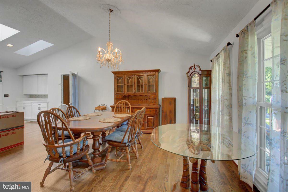 Property Photo: 1163 Kings Court PA 17225