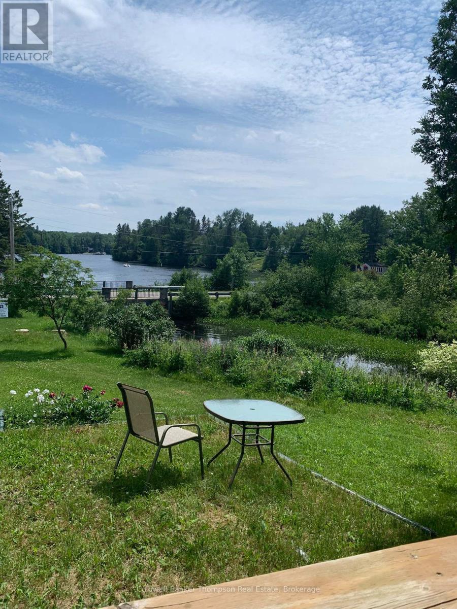 Photo de la propriété: 10 George Street ON P0A 1P0