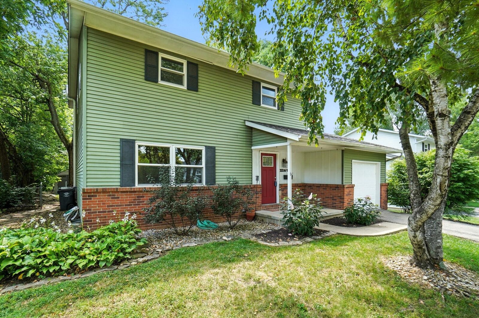 Property Photo: 2269 Fishinger Road OH 43221