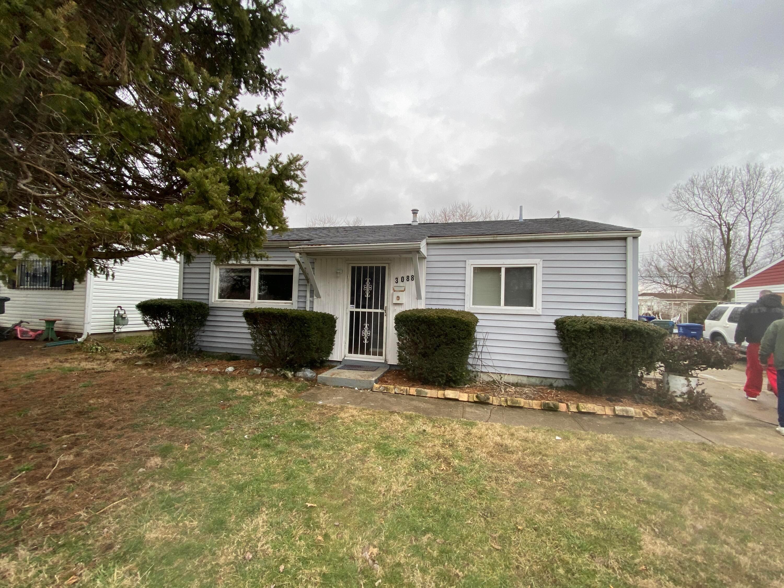 Property Photo: 3088 Bluefield Drive OH 43207