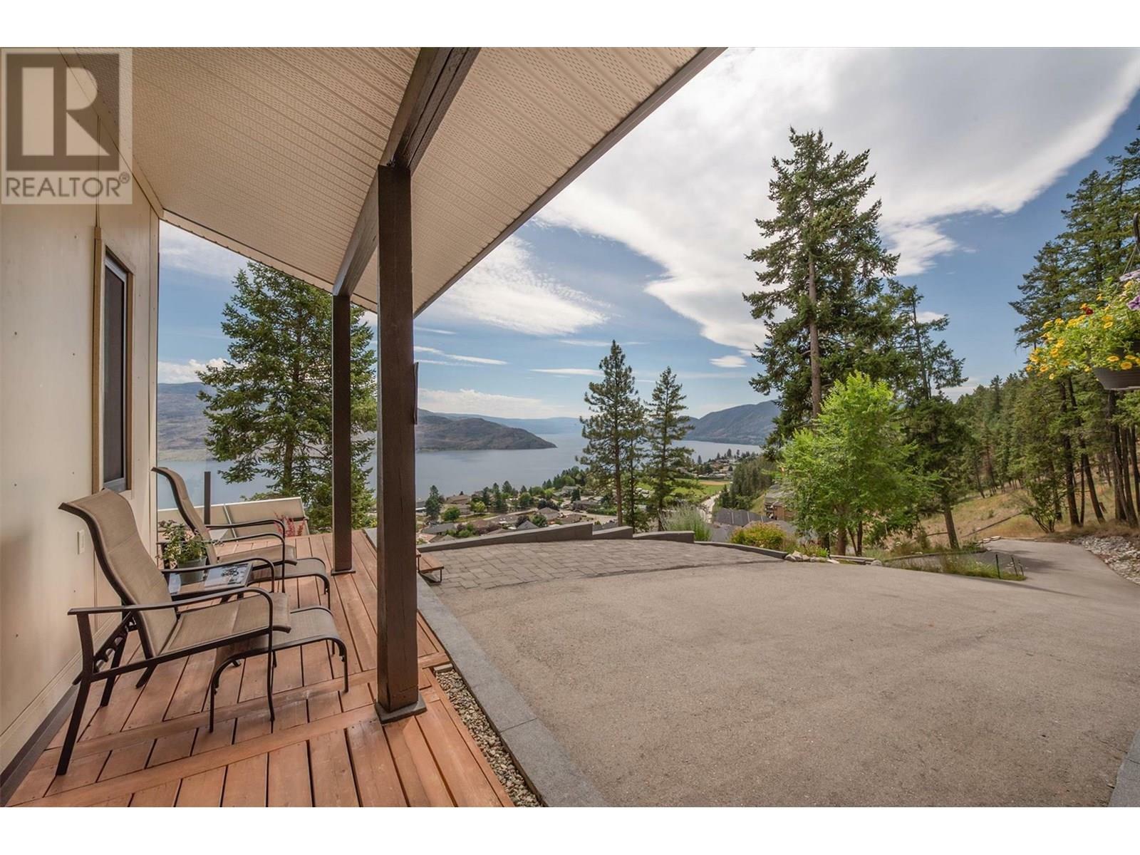 Property Photo: 6131 Seymoure Lane BC V0H 1X4