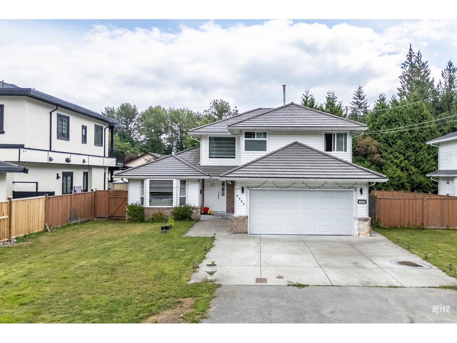 Property Photo: 6480 138 BC V3W 5G6