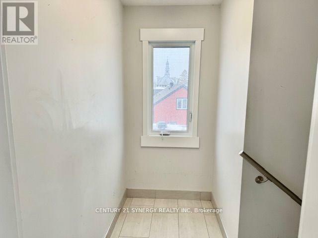 Photo de la propriété: 100 Laurier Street 1 ON K0A 1M0