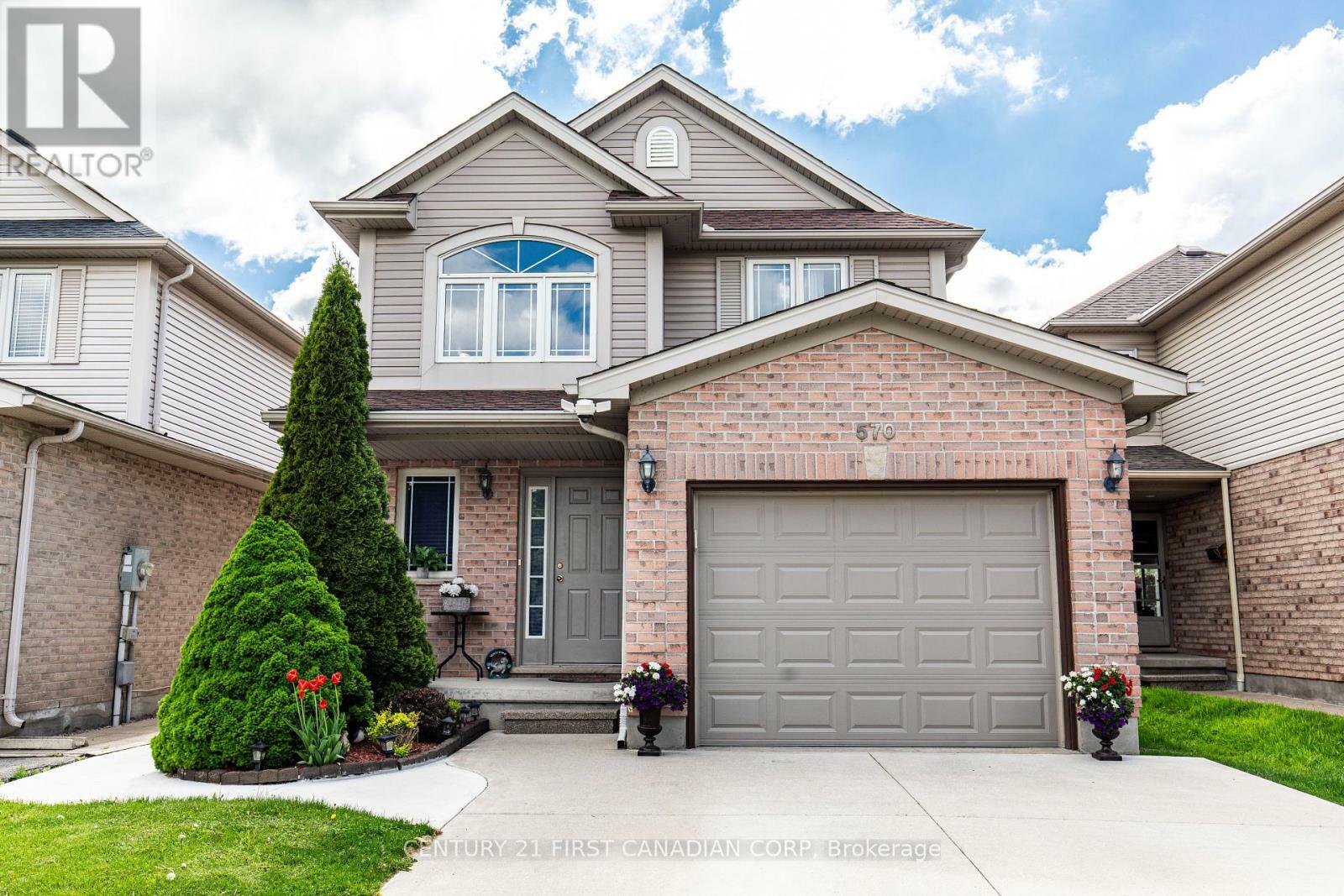 Property Photo: 570 Cuthbert Circle ON N6M 1K6
