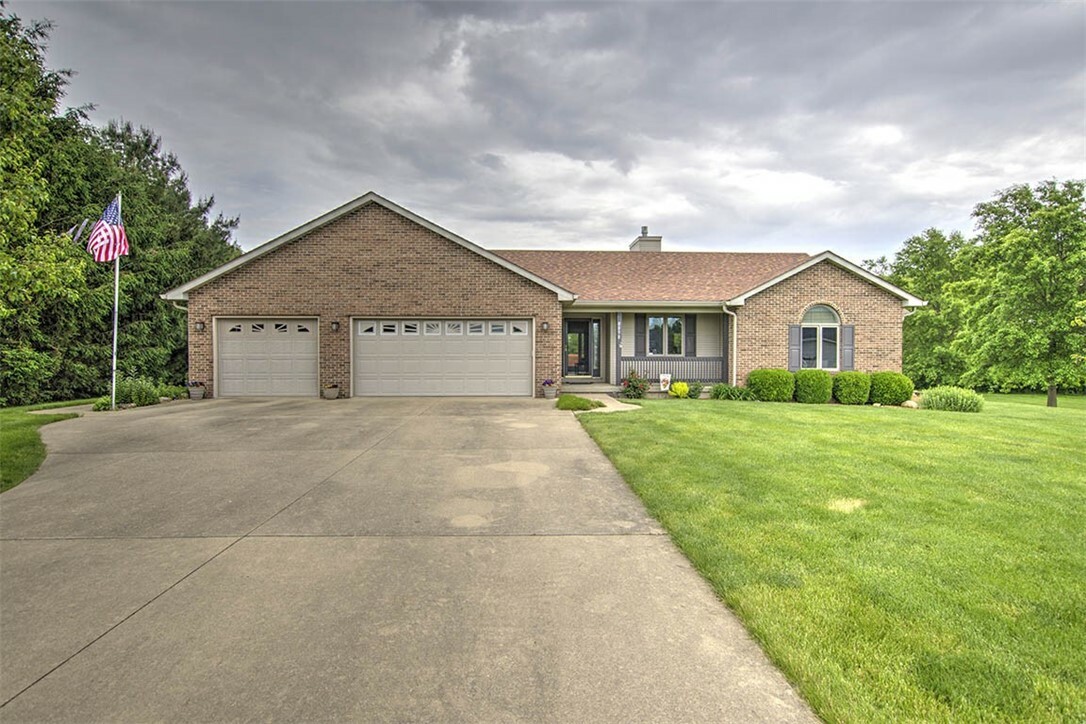 Property Photo: 8898 Country Side Drive IL 61925