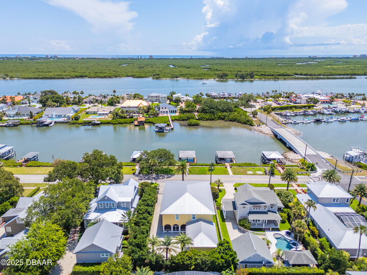 Property Photo:  1212 S Riverside Drive  FL 32168 