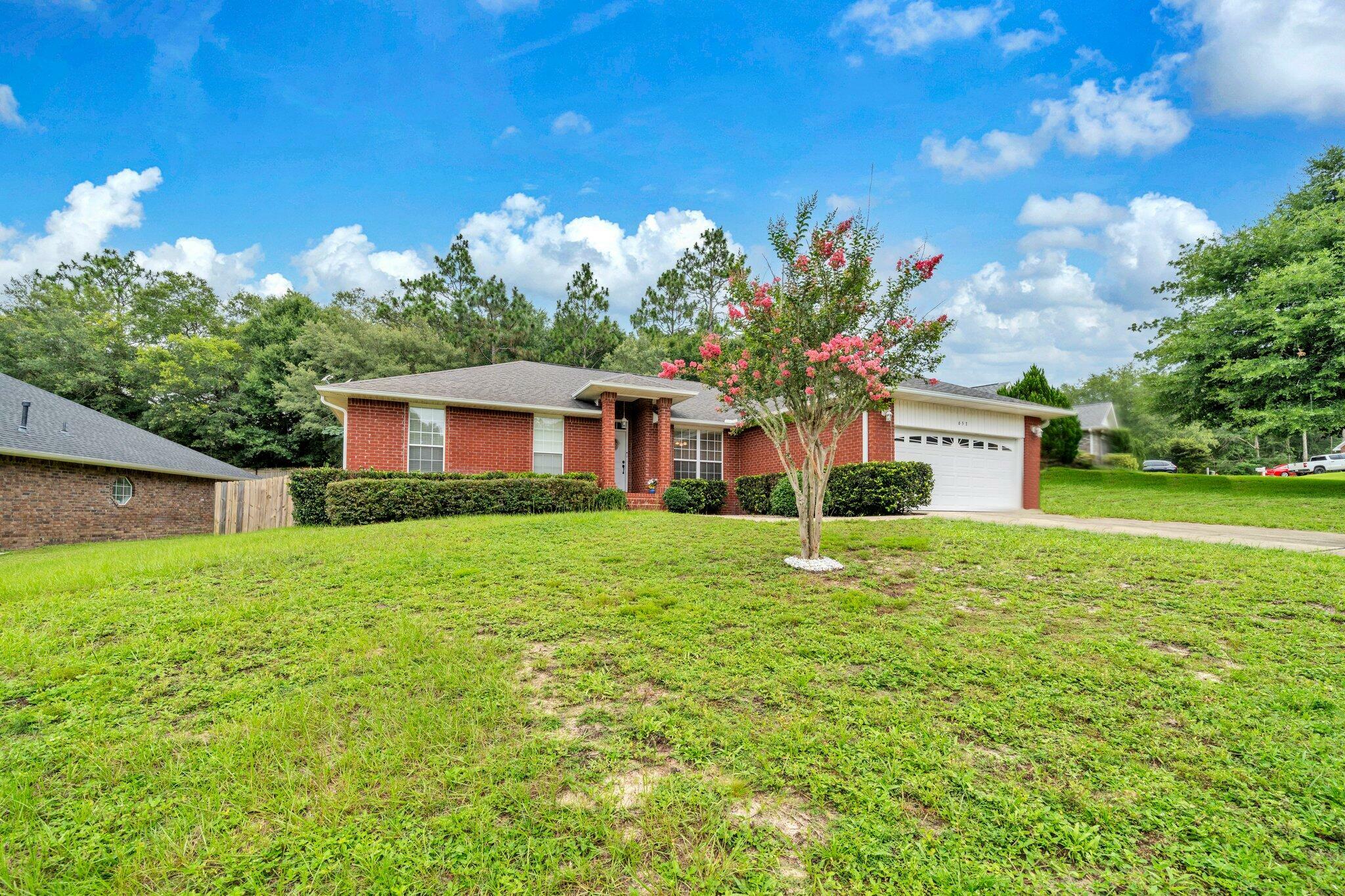 Property Photo: 653 Territory Lane FL 32536