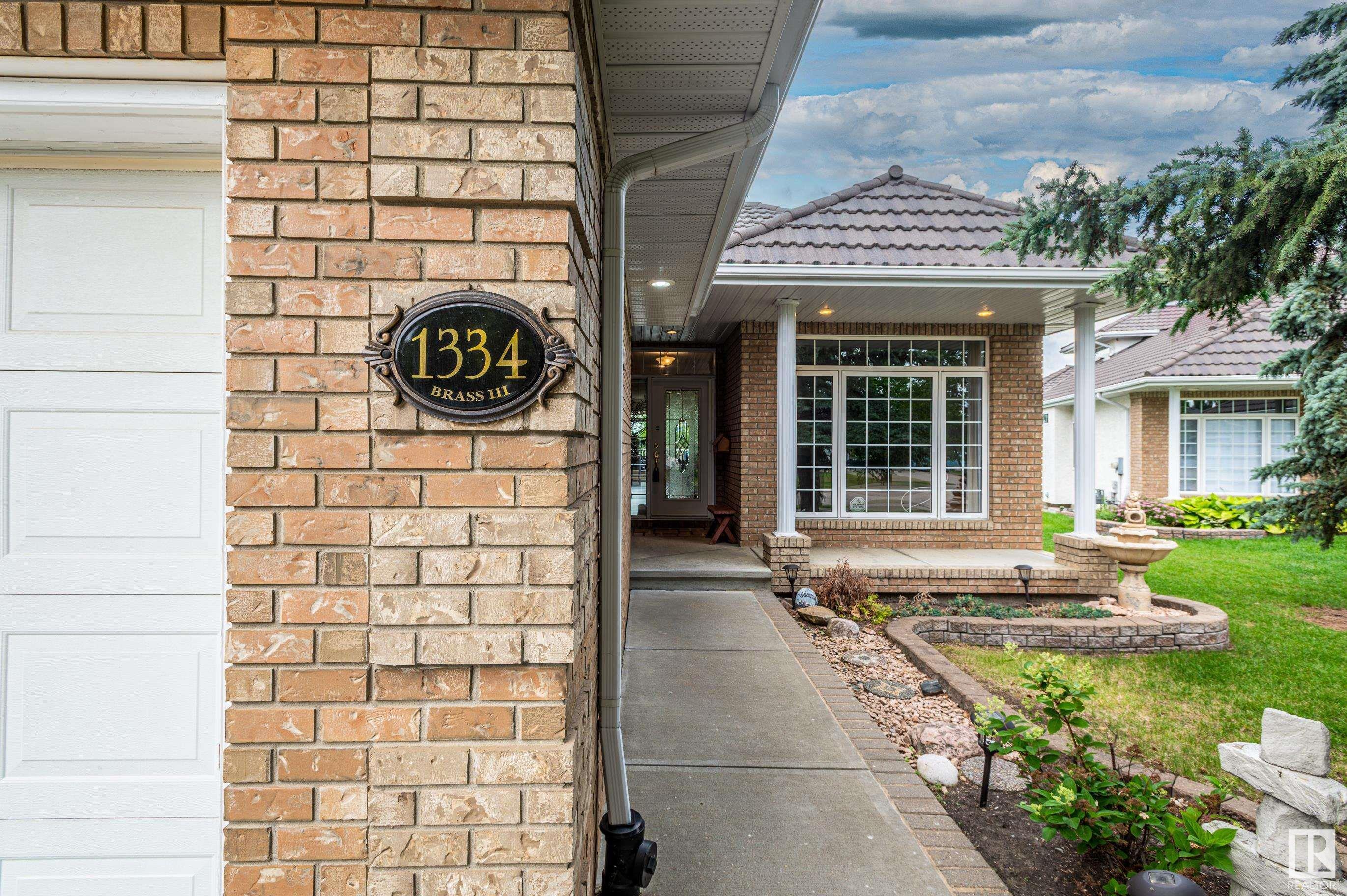 Property Photo: 1334 119B Street NW AB T6J 7H5