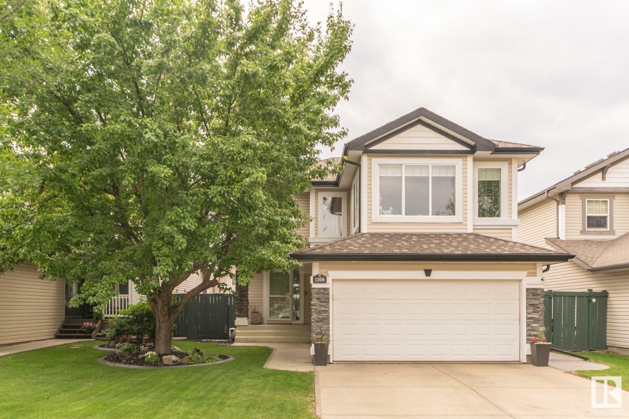 Property Photo: 1108 Rutherford Close SW AB T6W 1H4