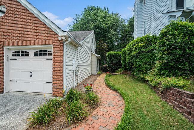Property Photo: 2532 Crofton Court GA 30024