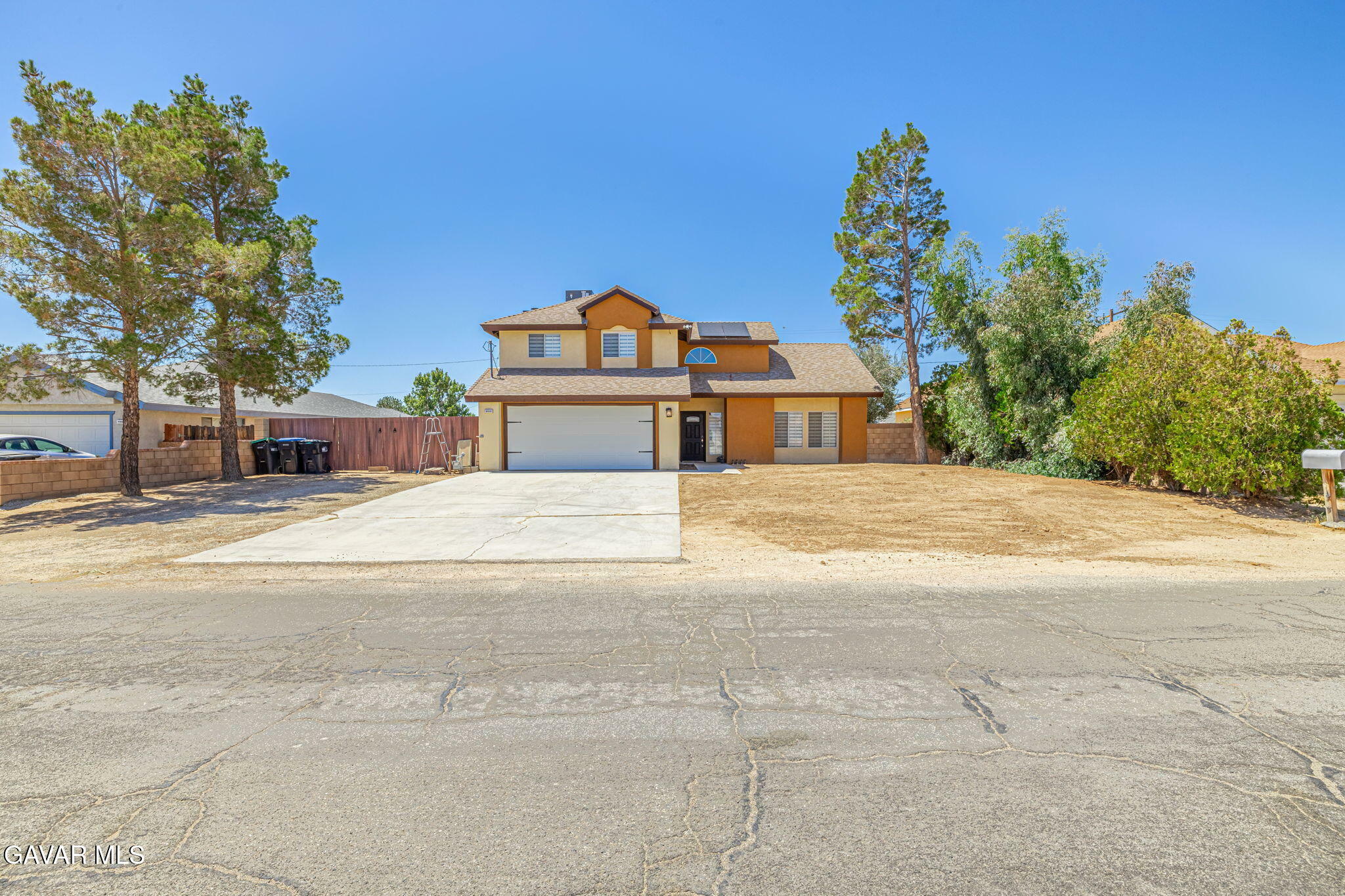 Property Photo: 9950 Karen Avenue CA 93505