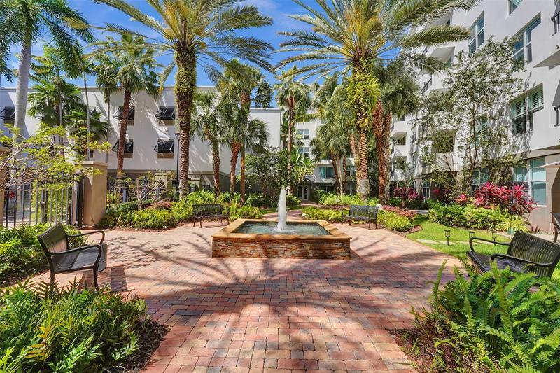 Property Photo: 2401 NE 65th St 609 FL 33308