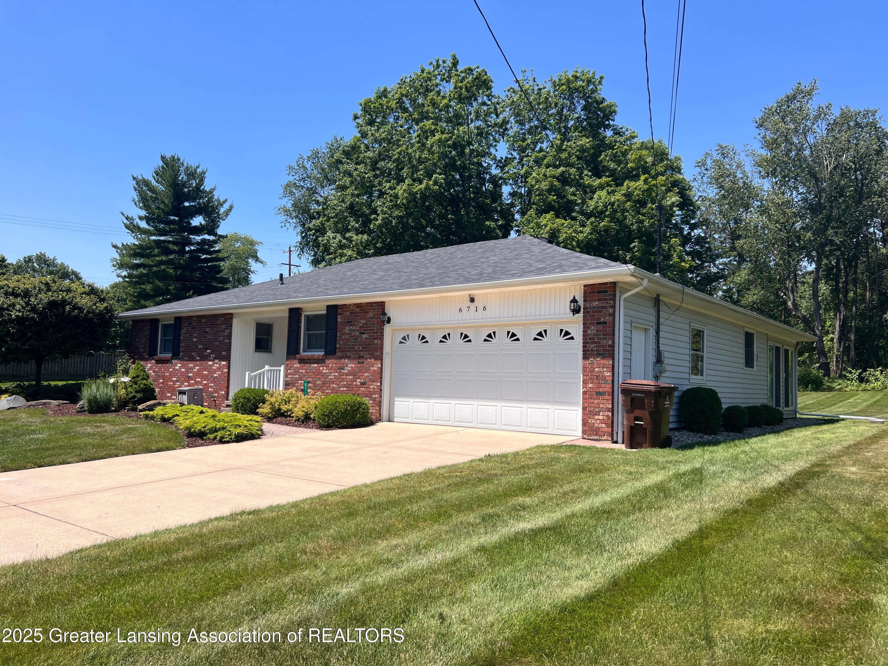 Property Photo: 6716 Bunker Hill Drive MI 48906