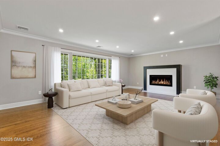 Property Photo:  40 Bruce Park Drive  CT 06830 