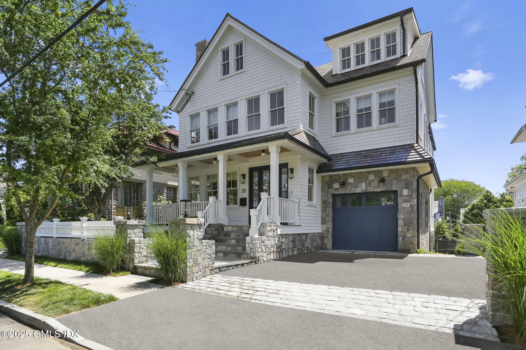 21 Ridge Street  Greenwich CT 06830 photo