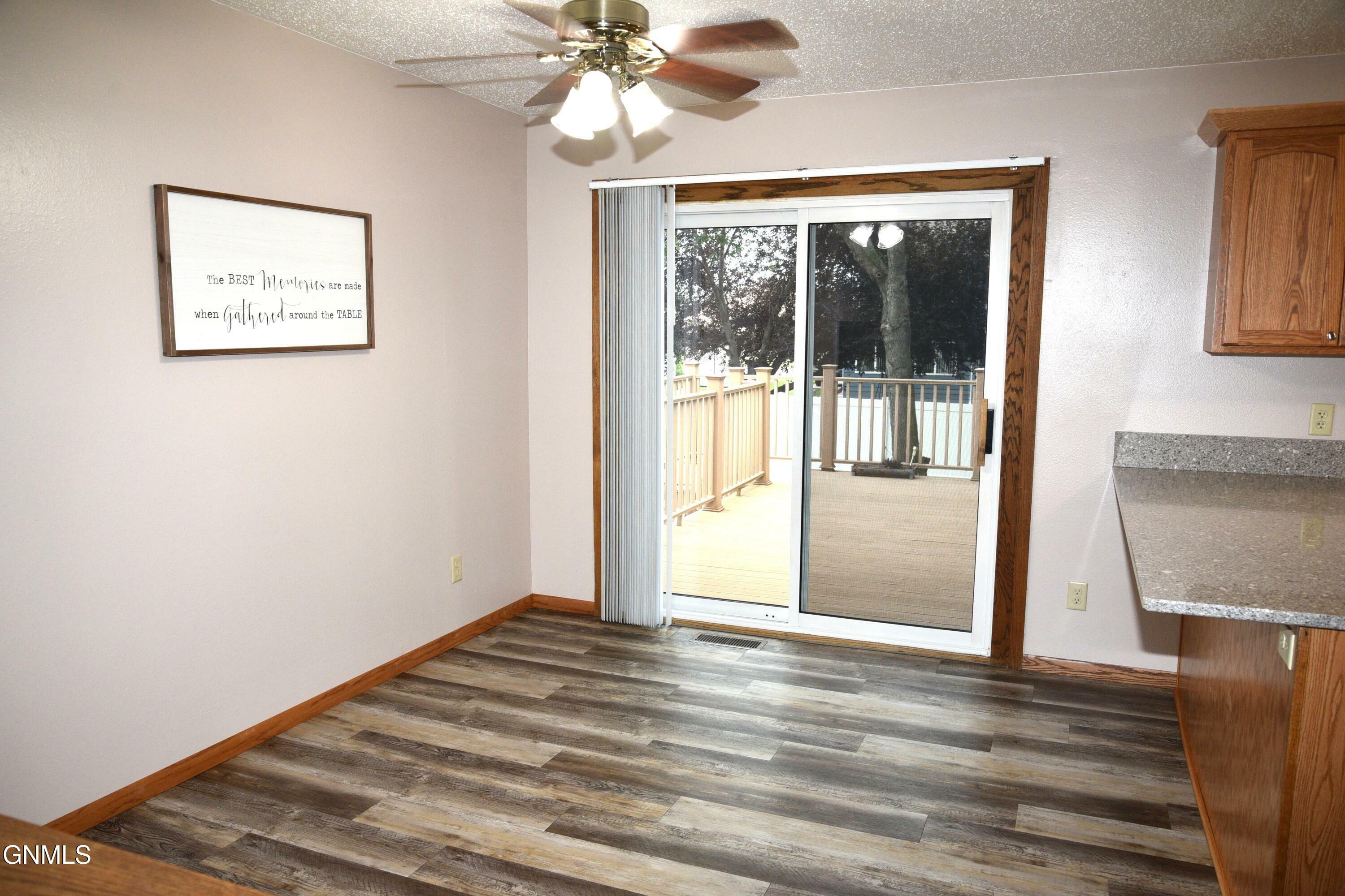 Property Photo: 701 E Wachter Avenue ND 58504