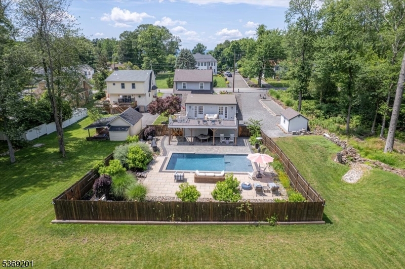 30 Grandview Ave  North Caldwell Boro NJ 07006 photo