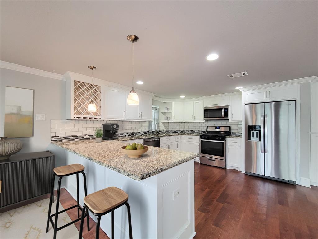 Property Photo: 2608 Arlington Street TX 77008