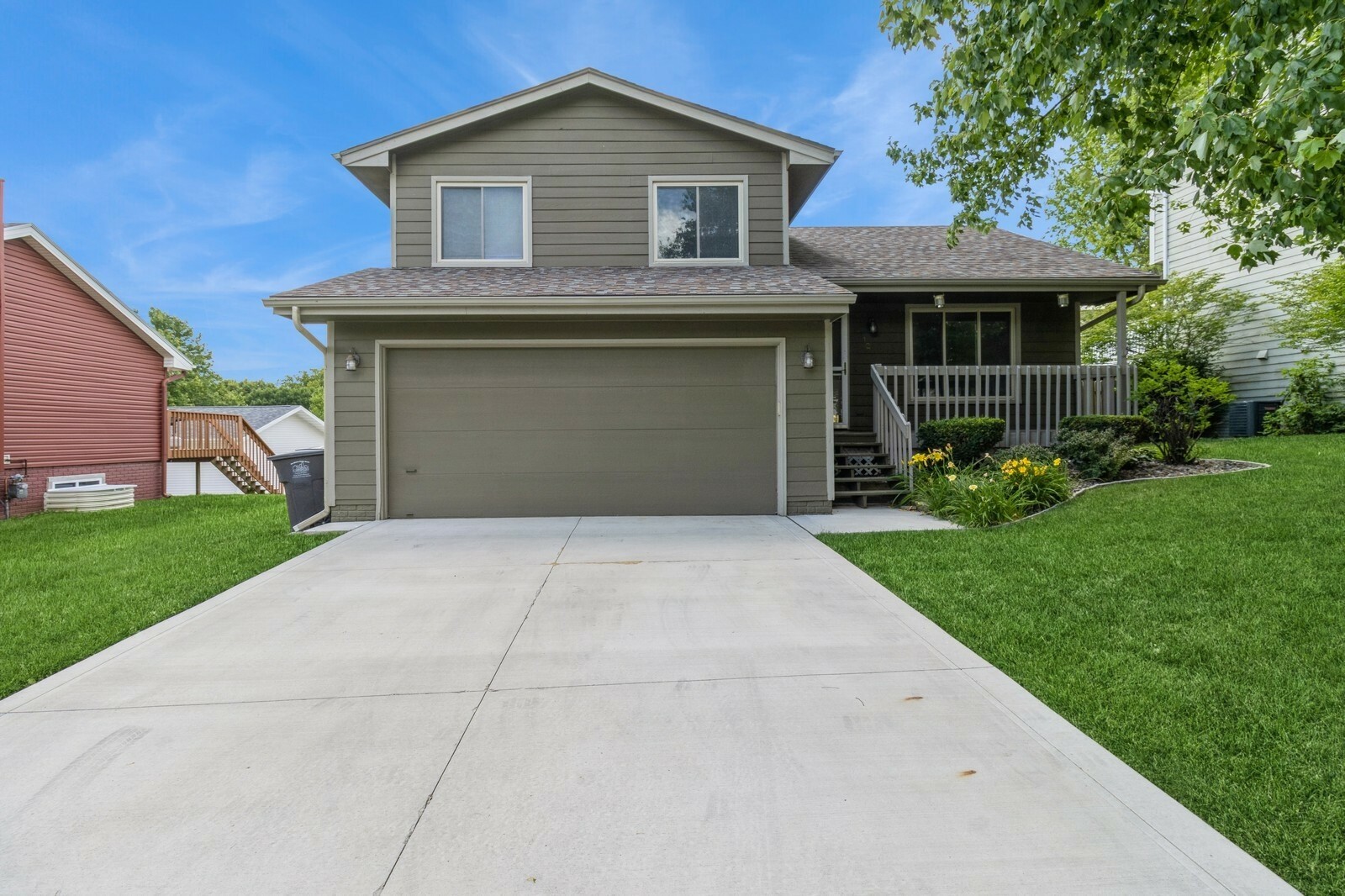 3612 SE 18th Court  Des Moines IA 50320 photo