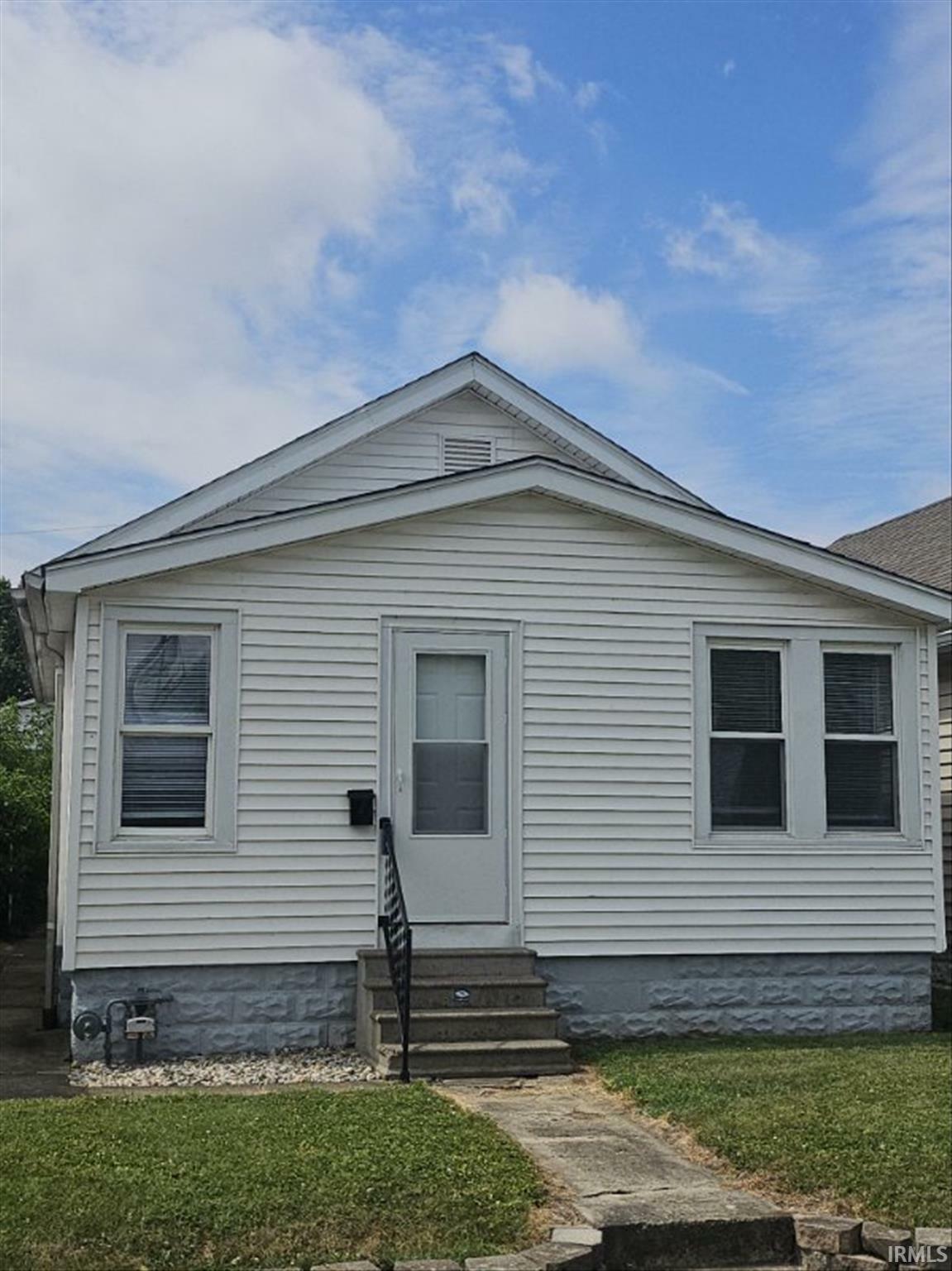 Property Photo:  16 W Tennessee Street  IN 47711 