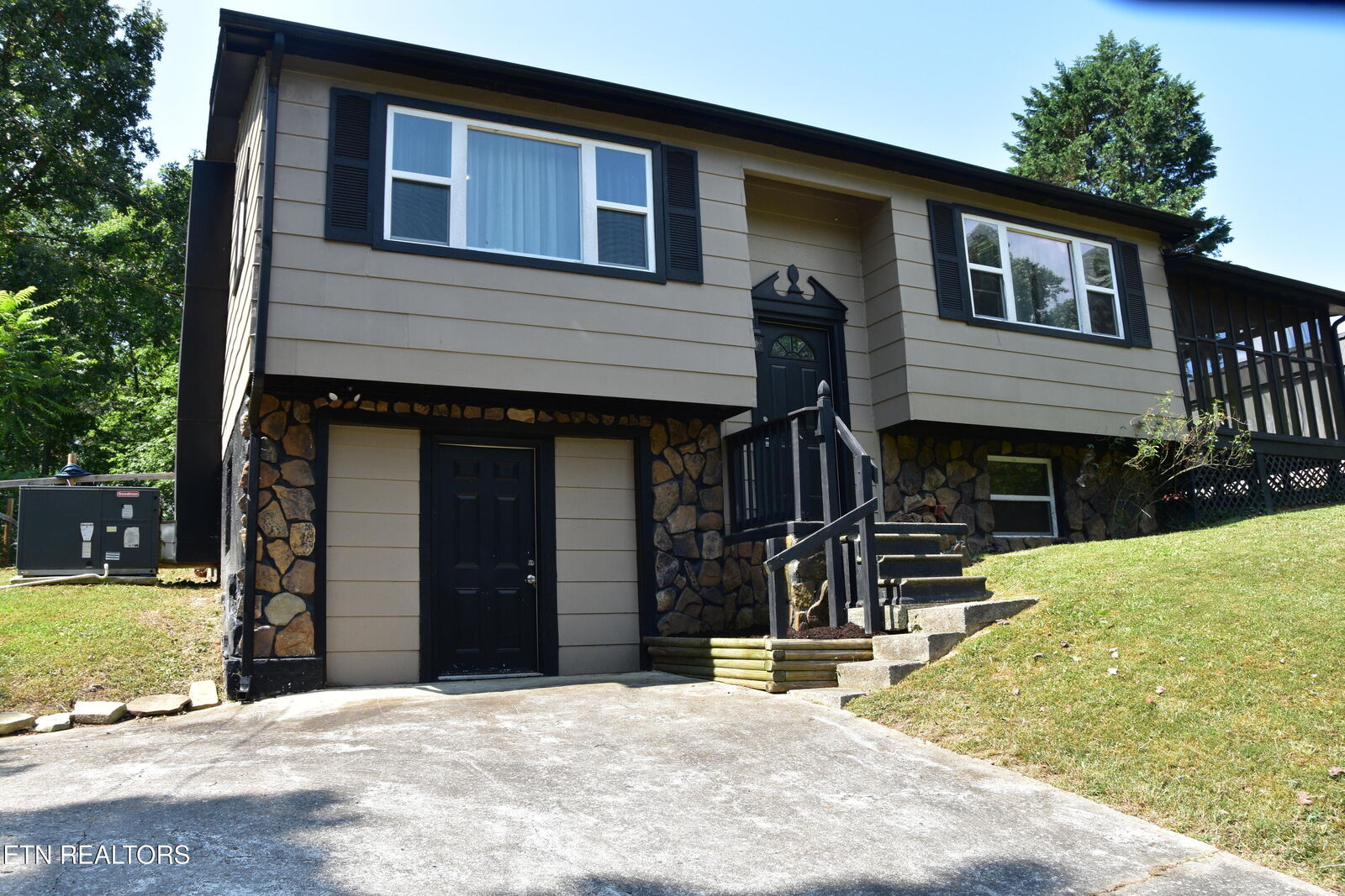 Property Photo: 114 Clearview Drive TN 37854