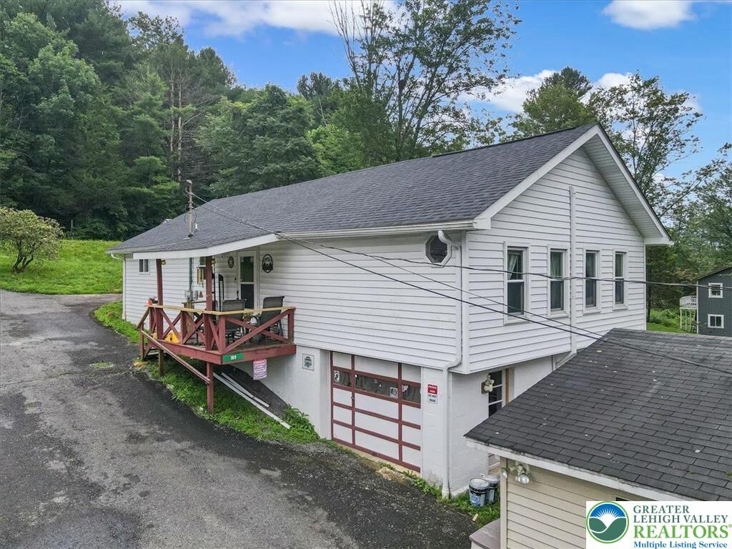 Property Photo:  109 James Lane  PA 18058 