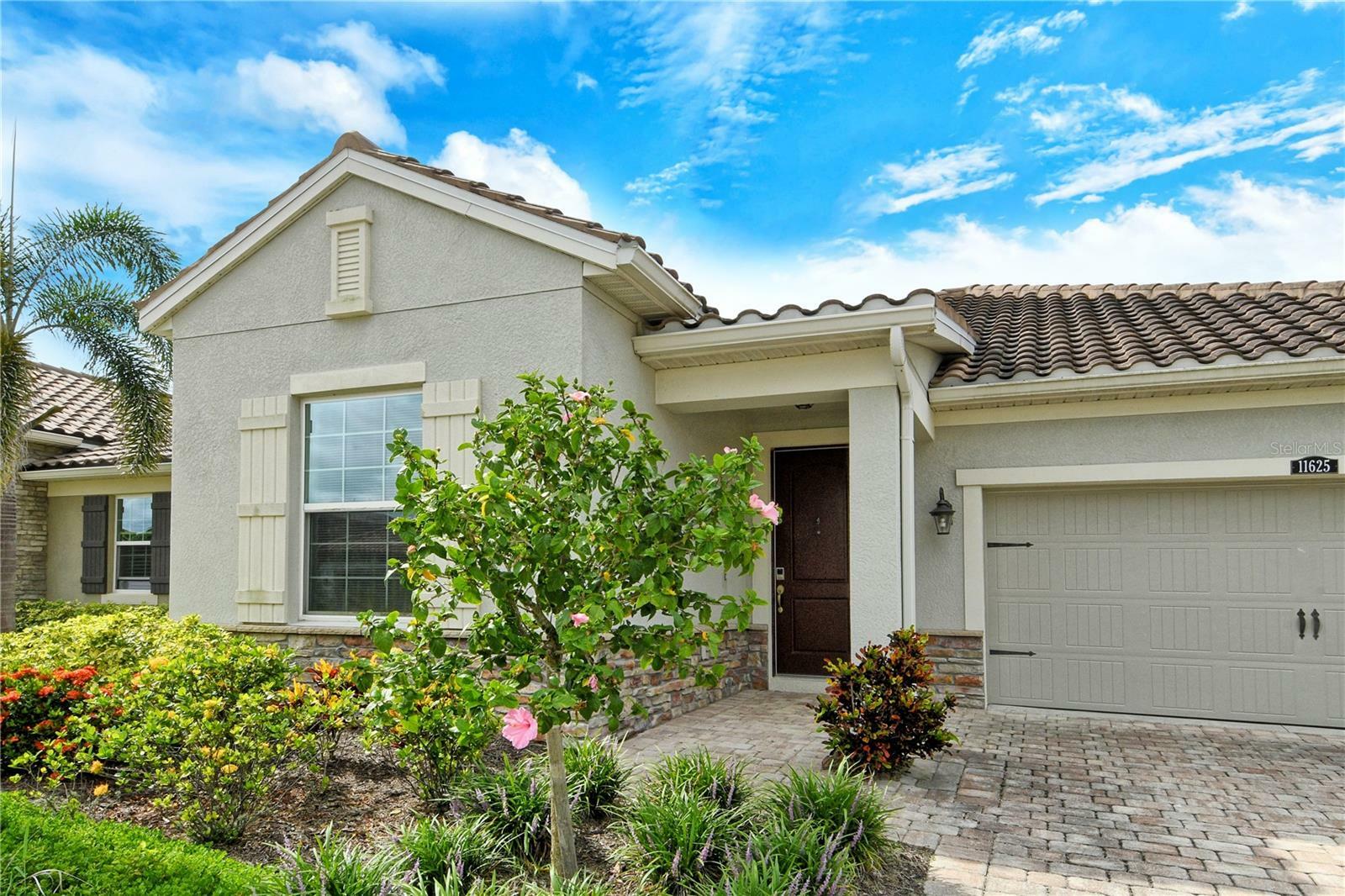 Property Photo: 11625 Renaissance Boulevard FL 34293