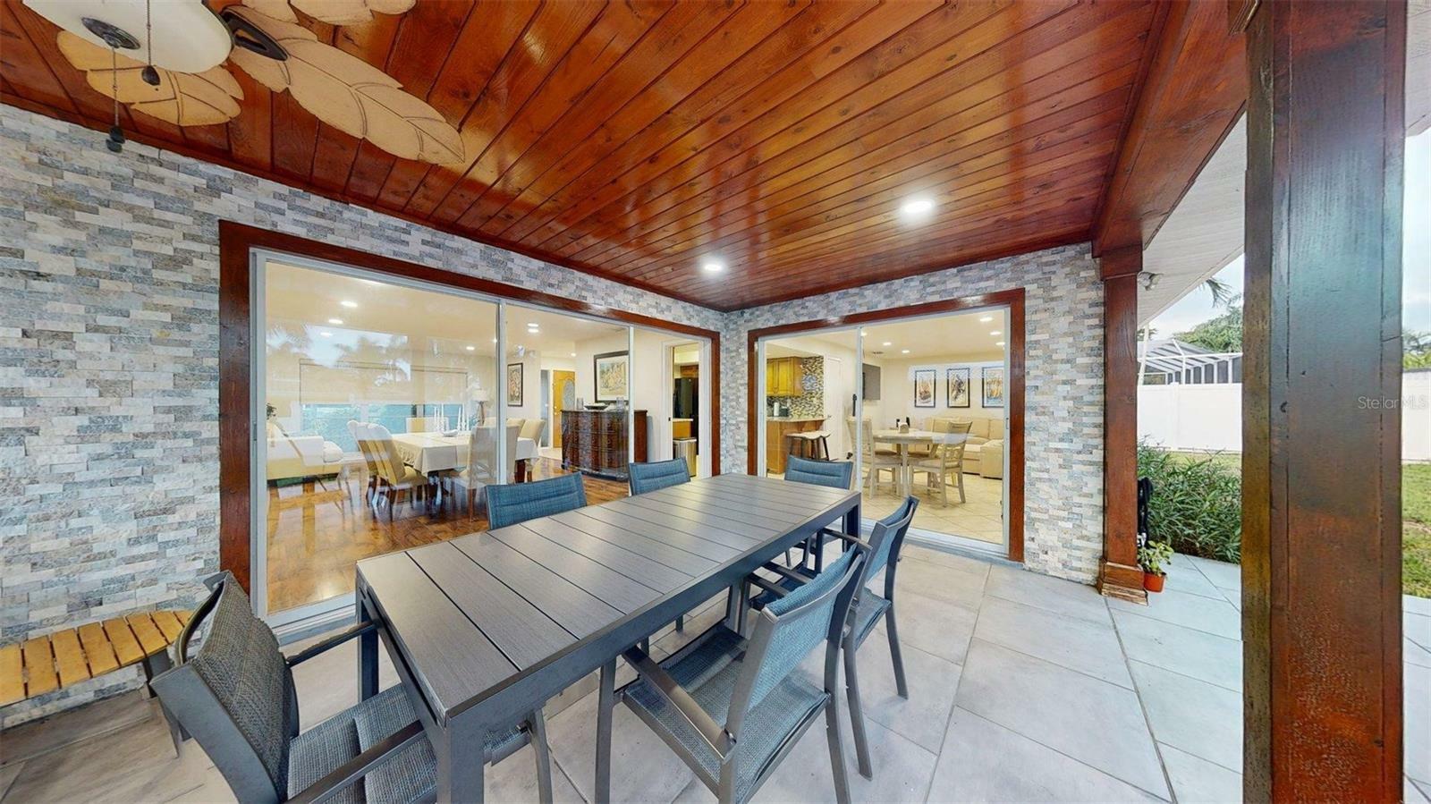 Property Photo: 14424 Neptune Road FL 33776