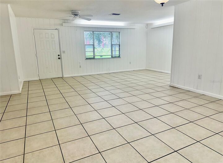 Property Photo:  585 S Buena Vista Drive  FL 33850 