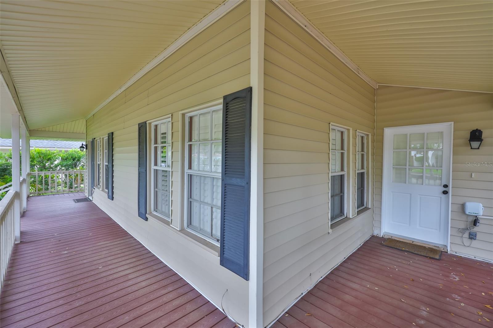 Property Photo: 3906 W San Luis Street FL 33629