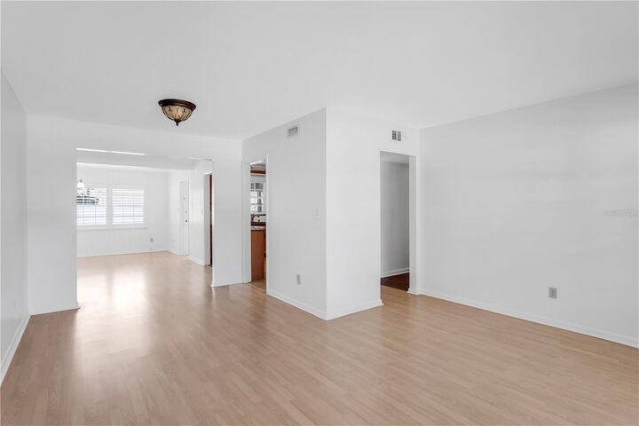 Property Photo: 3414 W Carrington Street FL 33611