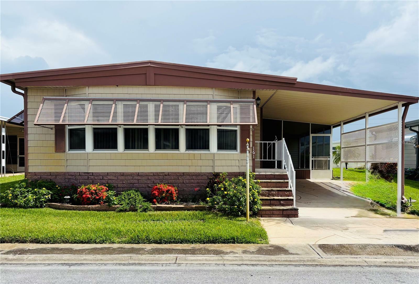 Property Photo: 161 Hickory Gate Drive FL 34684