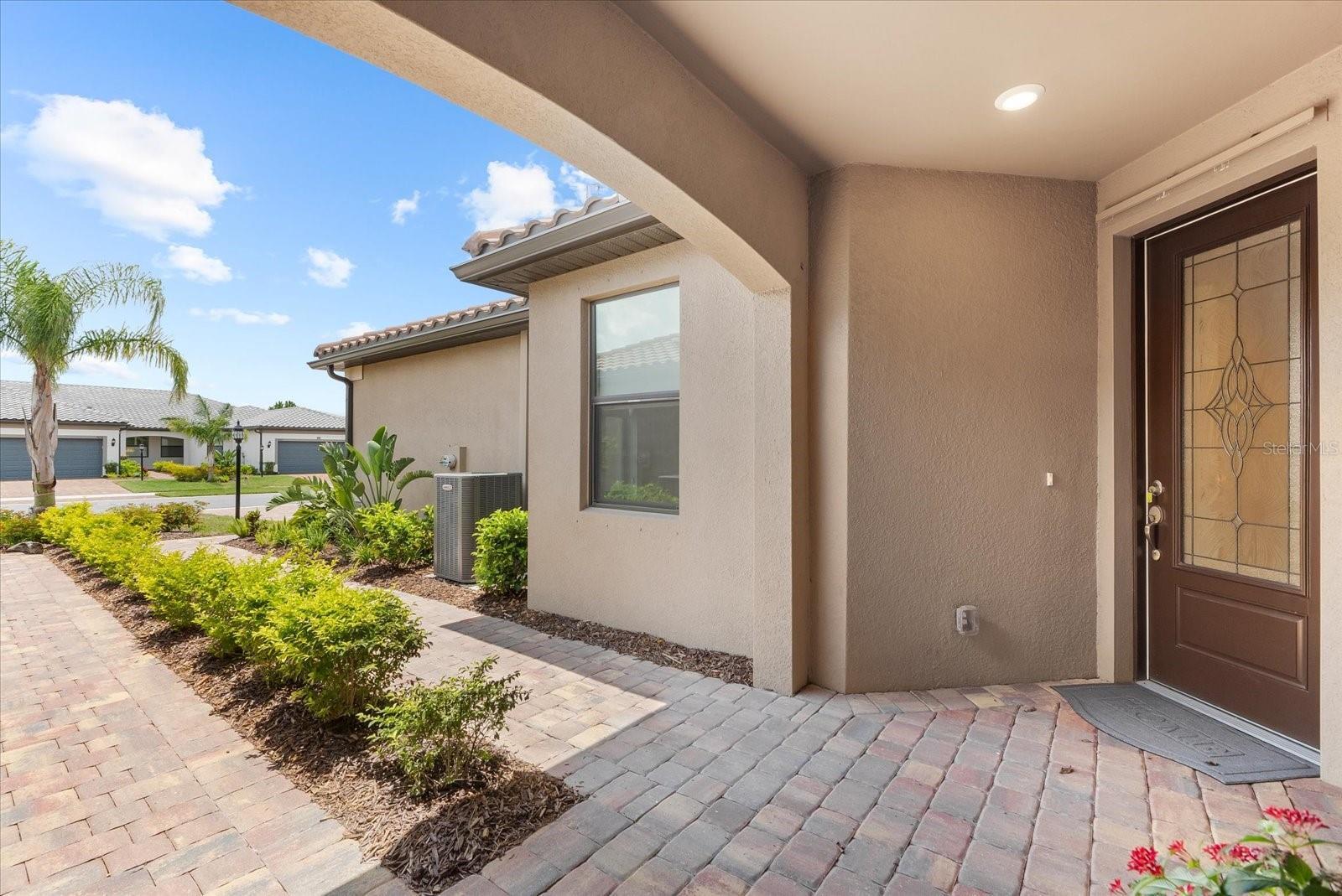 Property Photo: 7661 Summerland Cove FL 34202