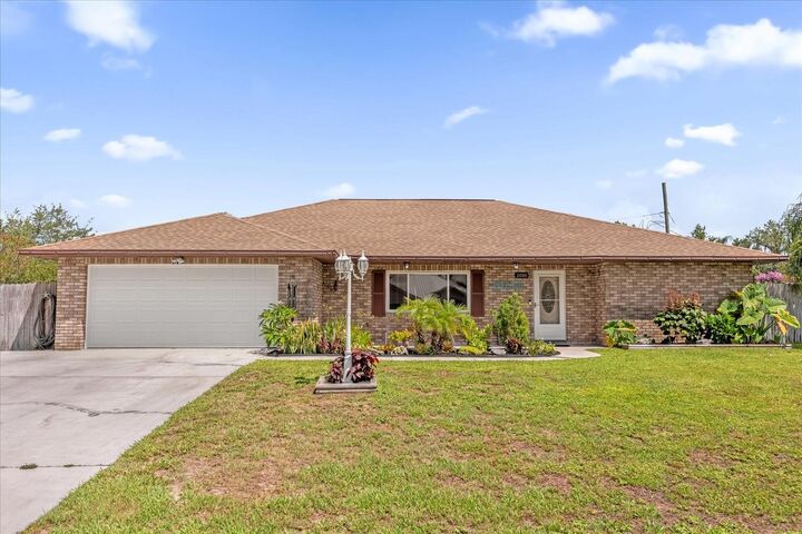 2098 Heathwood Street  Deltona FL 32725 photo