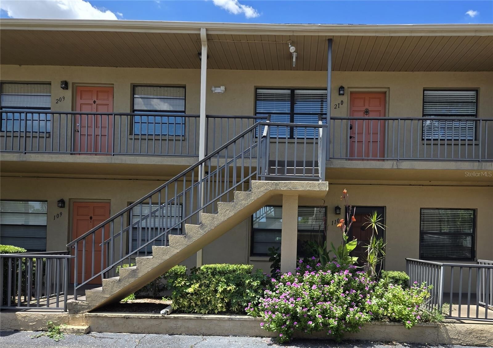Property Photo: 5925 Terrace Park Drive N 210 FL 33709
