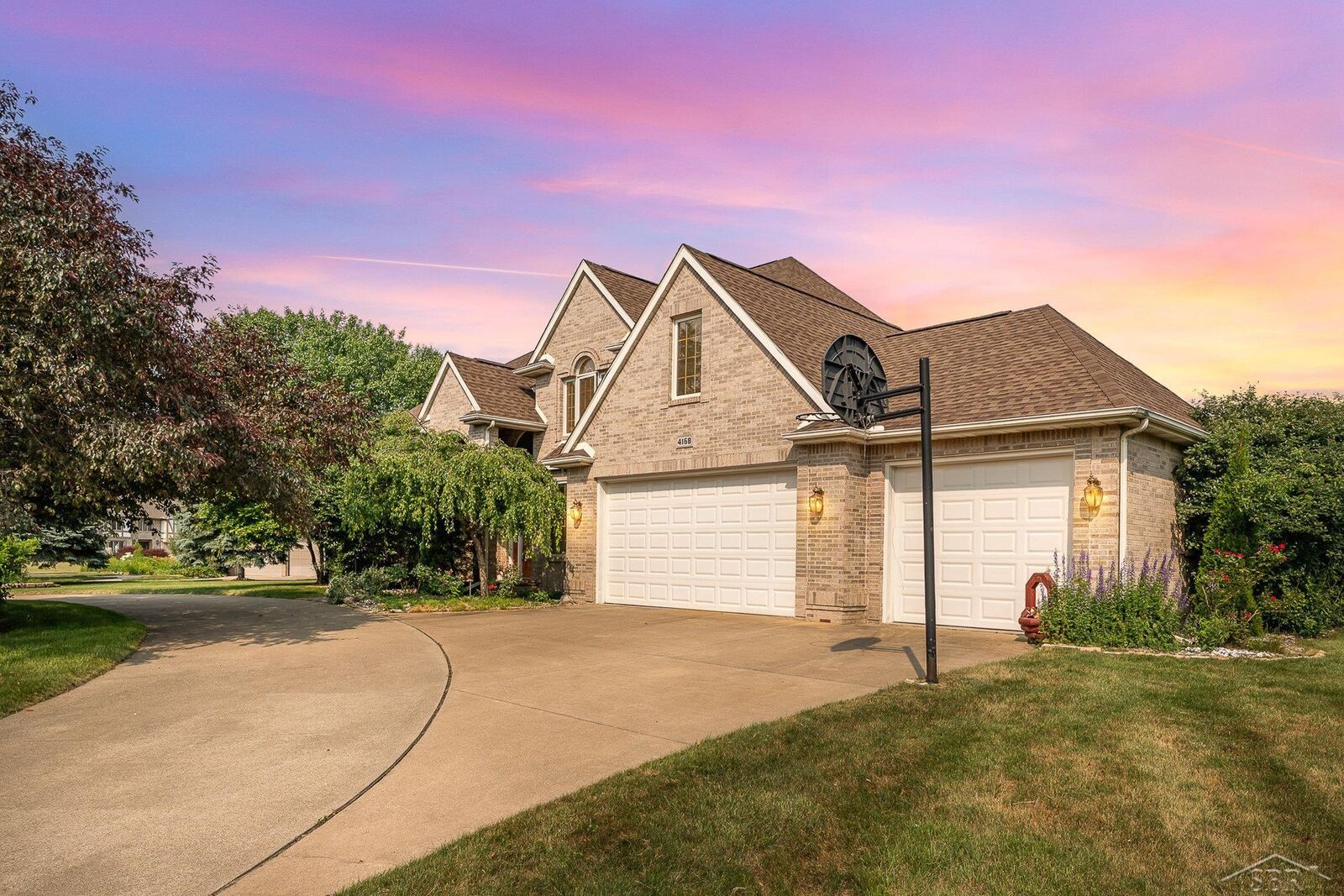 Property Photo:  4168 Windemere Drive  MI 48603 