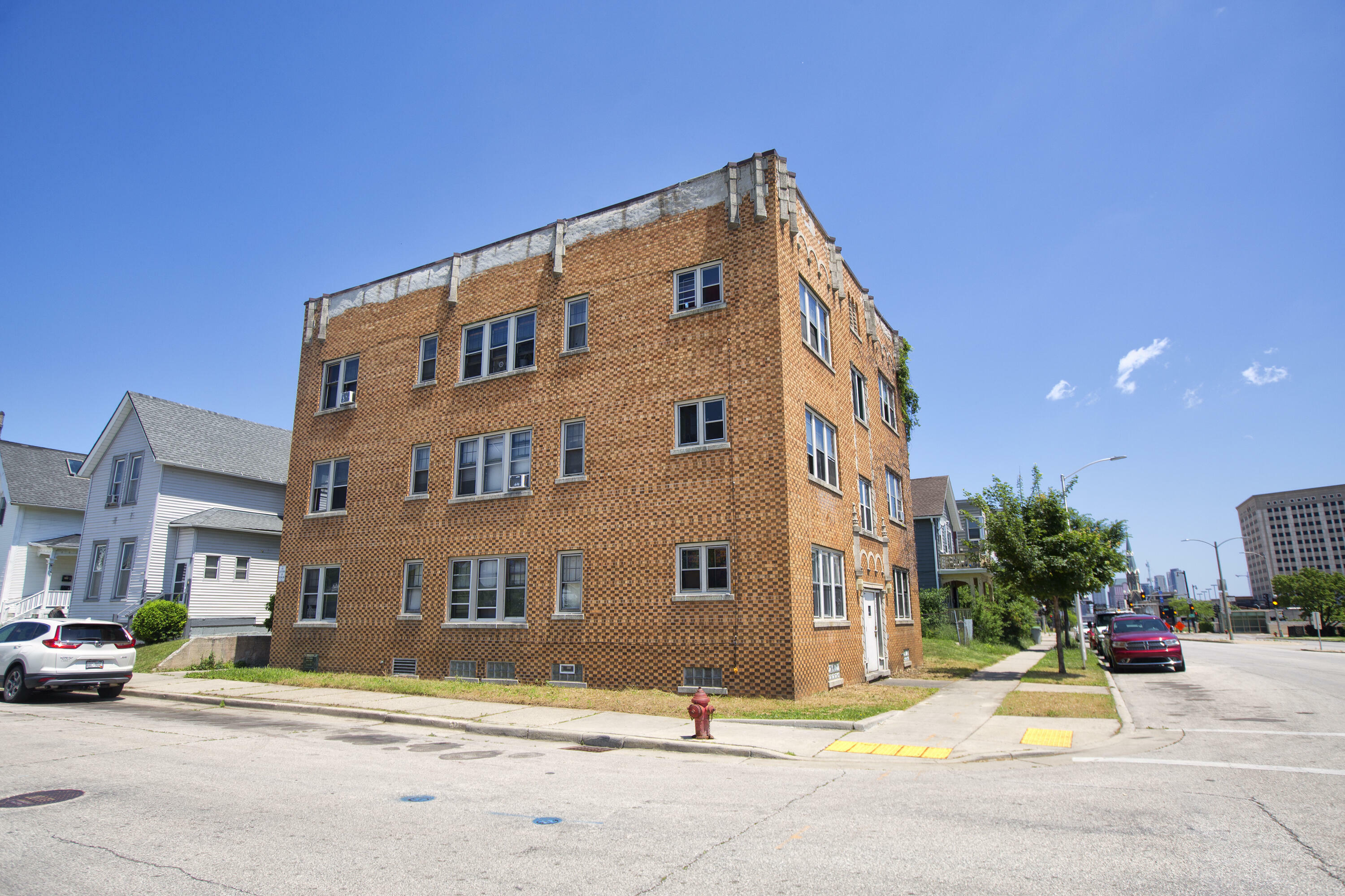 Property Photo: 1242 W Highland Ave WI 53233