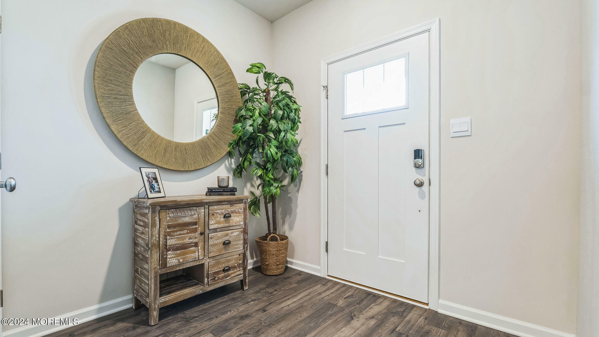 Property Photo: 18 Victoria Gardens Square NJ 07753
