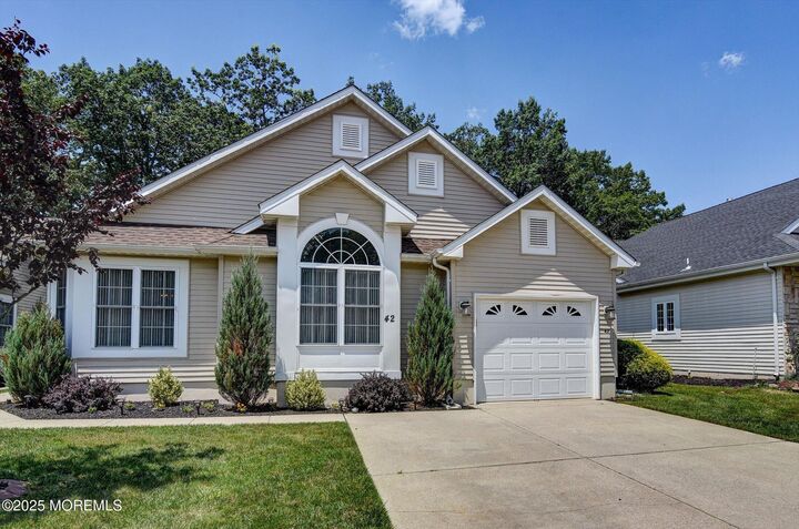 Property Photo:  42 Merion Lane  NJ 08527 