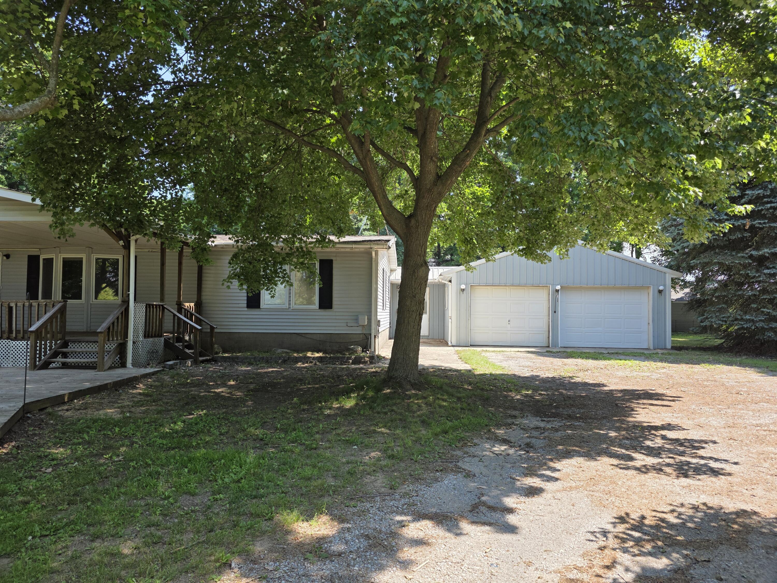 Property Photo: 627 W 44th Street MI 49412