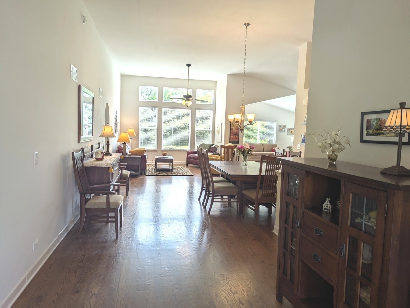 Property Photo: 1471 Baroque Avenue IL 60073