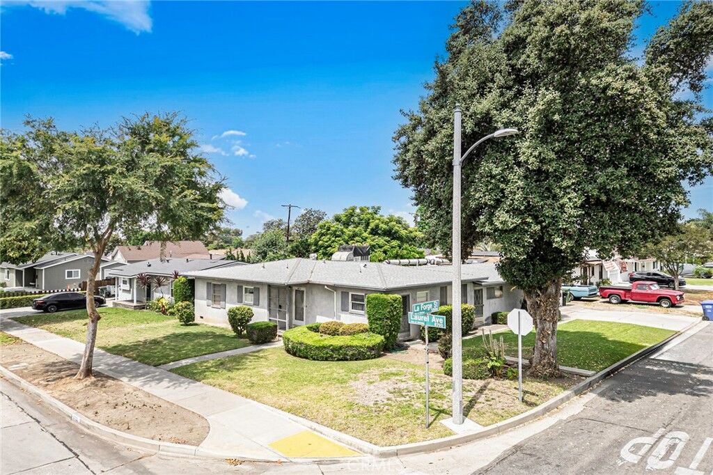 Property Photo:  8723 Laurel Avenue  CA 90605 