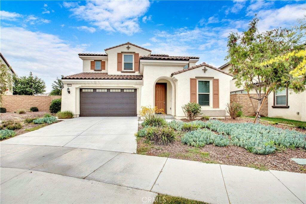 Property Photo: 4619 S Reflection Lane CA 91762