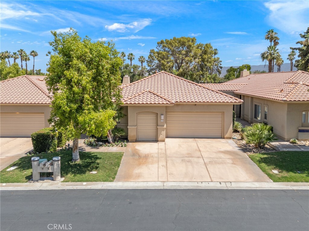 Property Photo:  103 N Kavenish Drive  CA 92270 