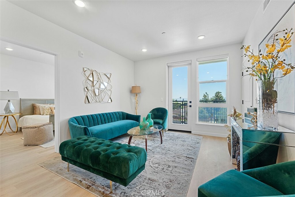 Property Photo:  4064 E Live Oak Avenue 401  CA 91006 